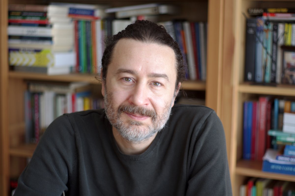 Afşin Kum ile romanı Kübra ve yazarlığı üzerine konuştuk