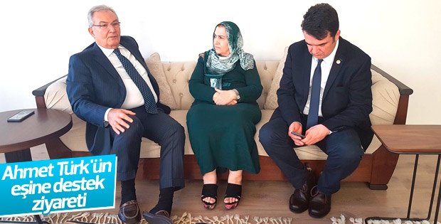 Ahmet Türk Deniz Baykal'ı ziyaret etti