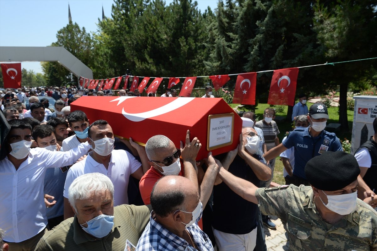 Çukurca şehidimiz Emre Büyükyıldırım toprağa verildi #6