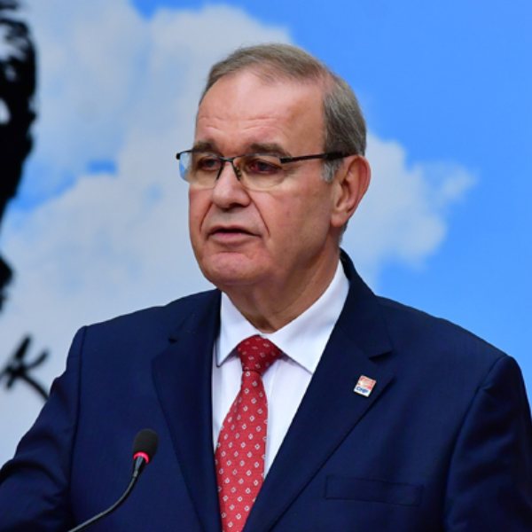 Faik Öztrak'a devlet kademesine giren akrabaları soruldu