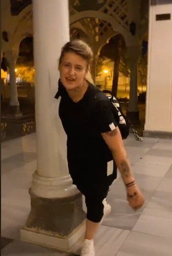 Gaziantep'te camiye ayakkabıyla girip video paylaştı #2