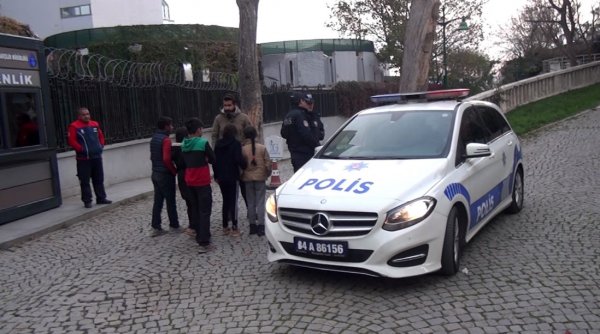 Küçük Suriyeli kızları taciz eden sapığı polis yakaladı