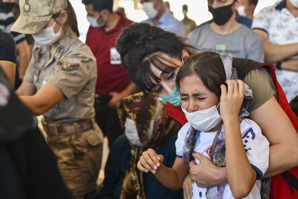 Libya’da görevi sırasında şehit olan Bilal Yılmaz, son yolculuğuna uğurlandı #6