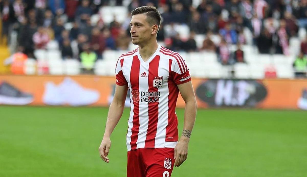 Mert Hakan'ın G.Saray formalı çocukluk fotoğrafı #2