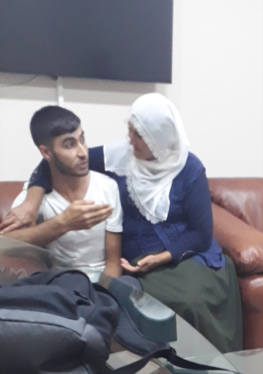 Oğlunu terörden kurtaran Hacire anne, artık torun seviyor #5