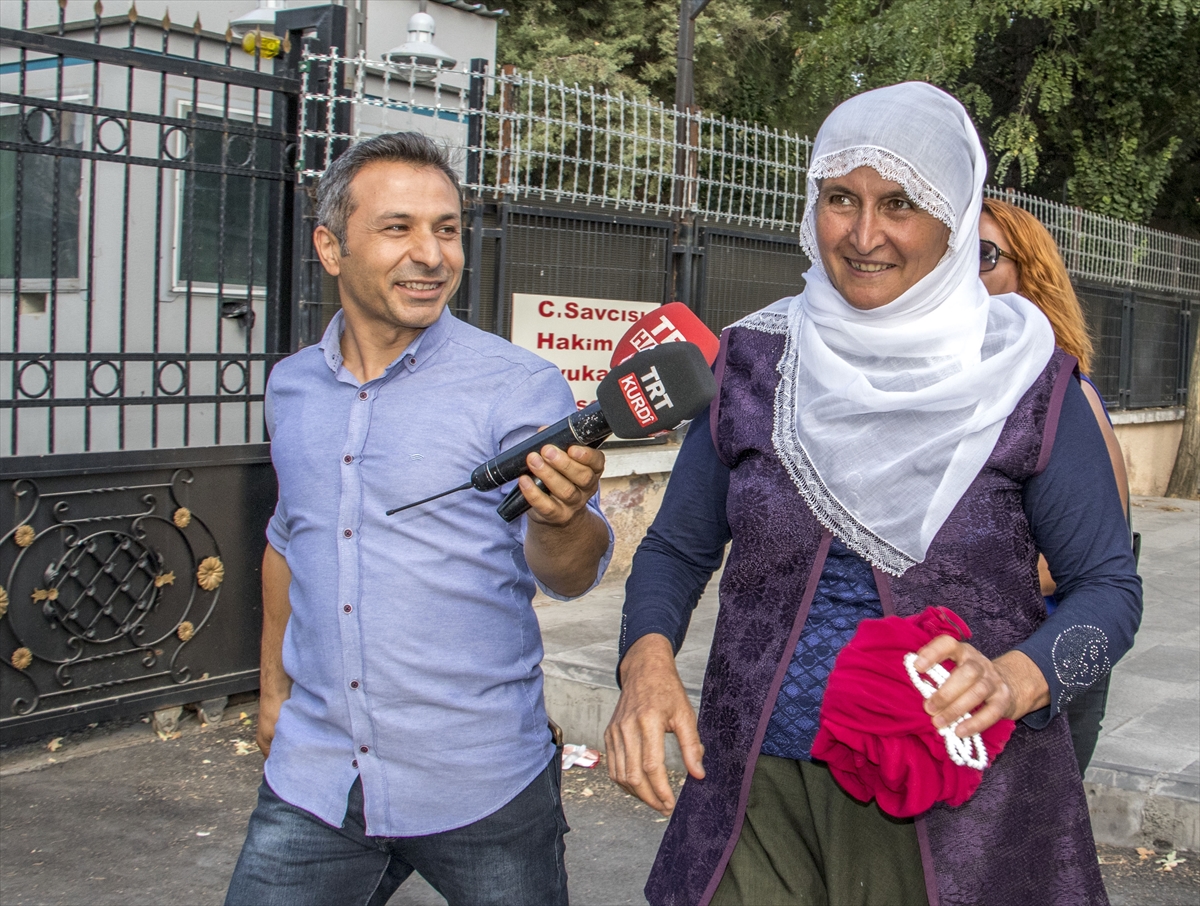 Oğlunu terörden kurtaran Hacire anne, artık torun seviyor #6