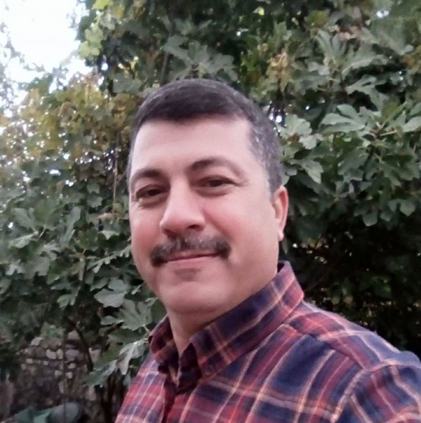 Ölen ağabeyinin cesediyle 10 saat bekledi