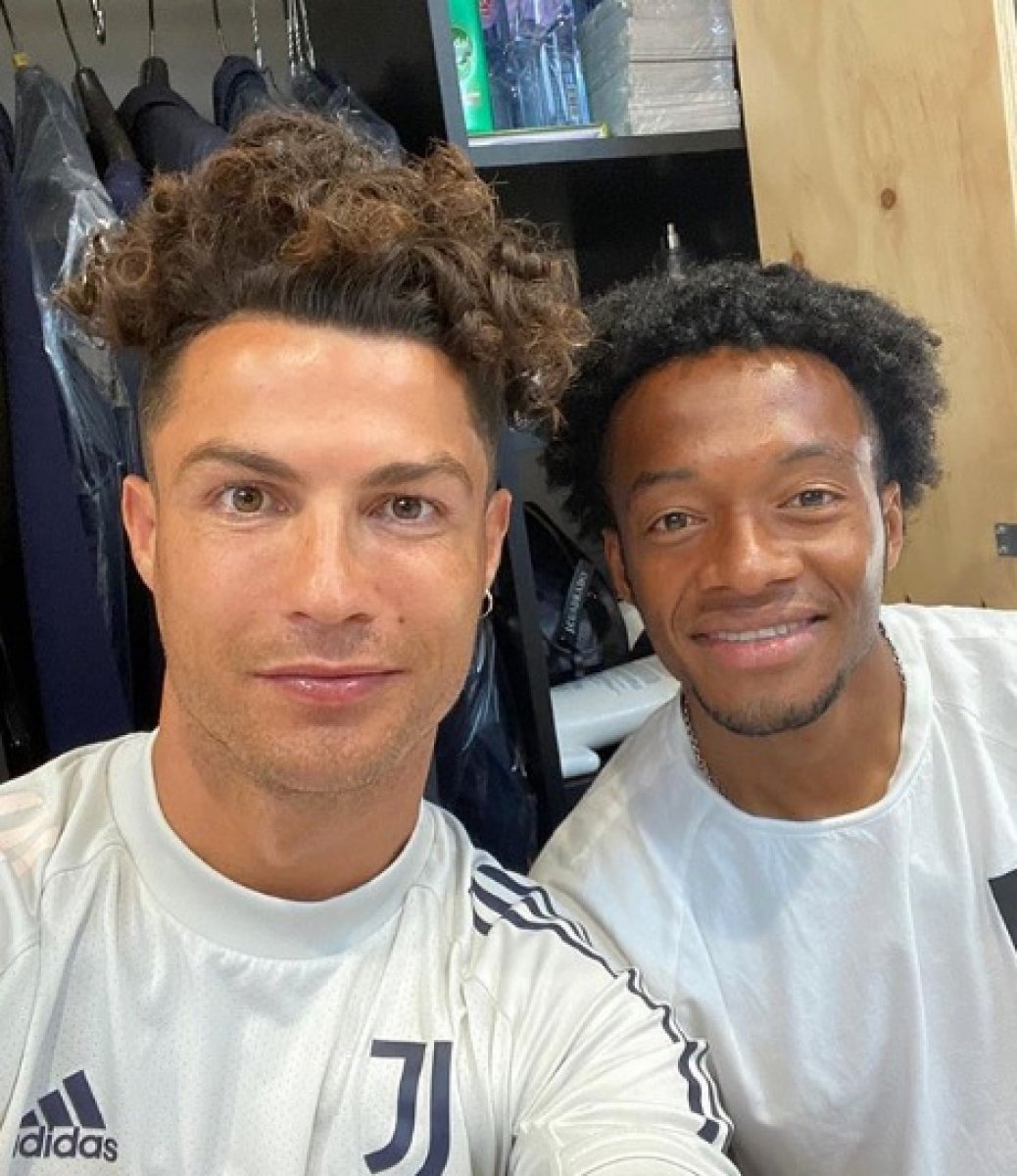 Ronaldo'nun yeni saç stili #2