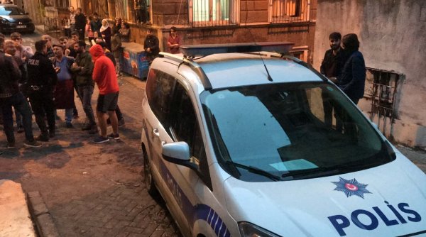 Yabancı uyruklu tacizciyi mahalleli öldüresiye dövdü