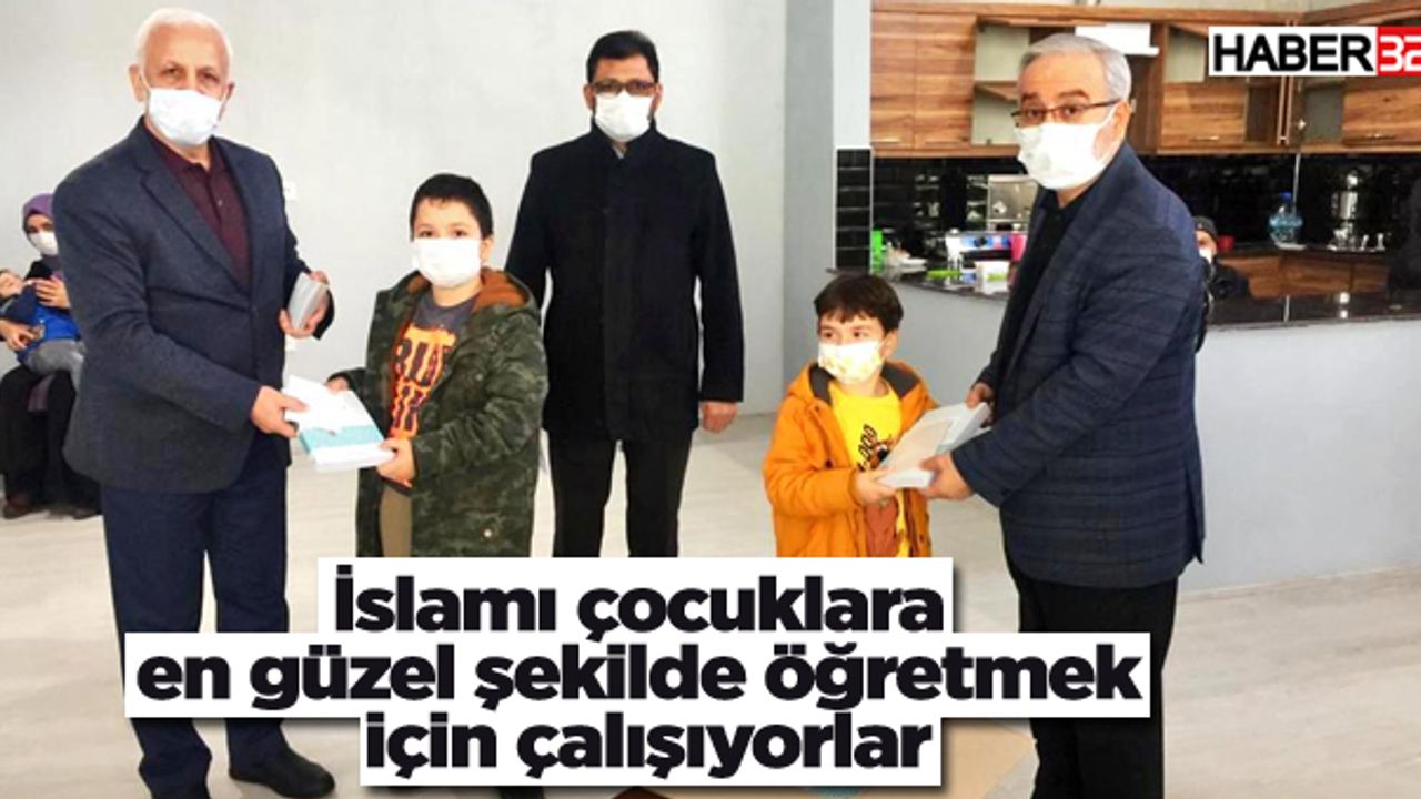 İslamı çocuklara en güzel şekilde öğretmek için çalışıyorlar