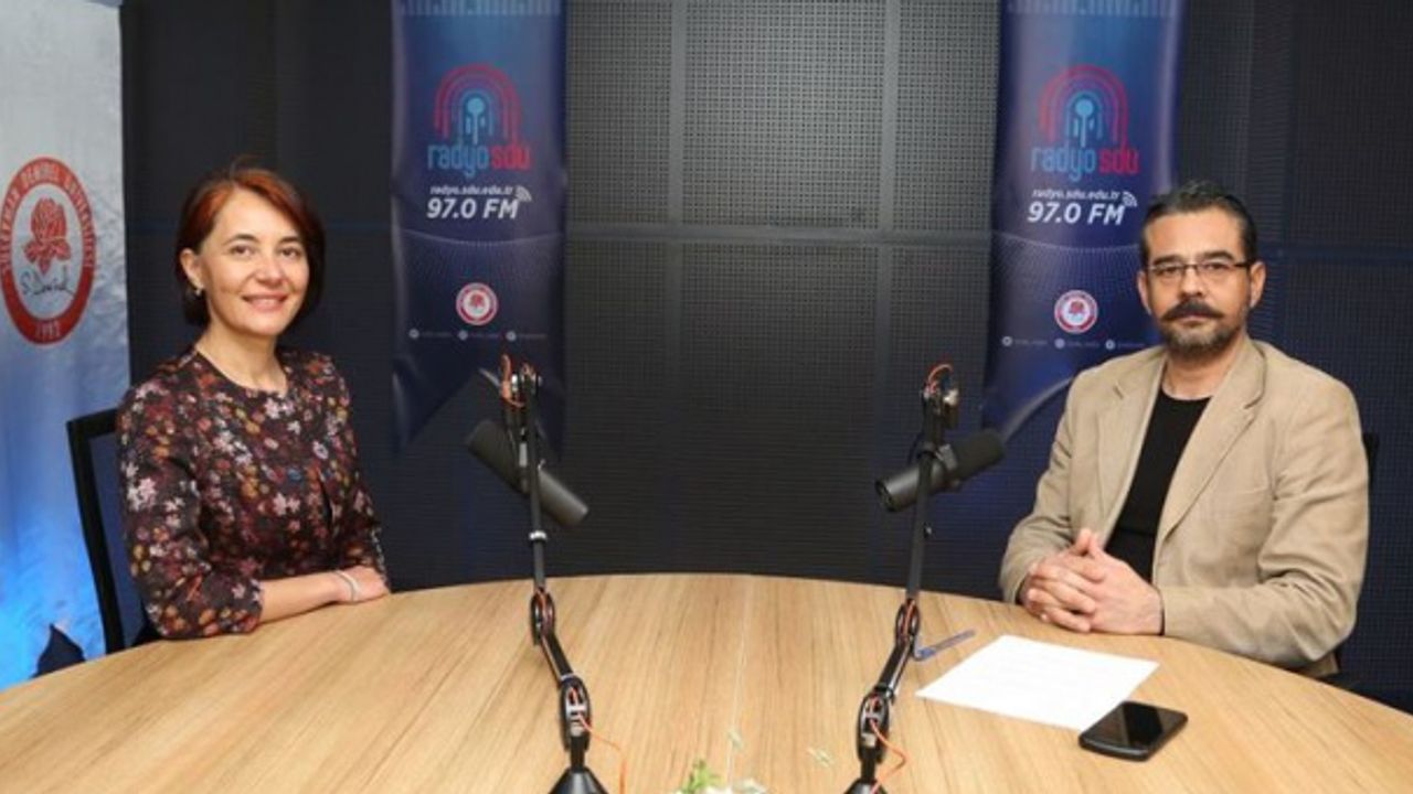 Akademik Köşe'de "Mikroplastik" Kullanımına Dikkat Çekildi