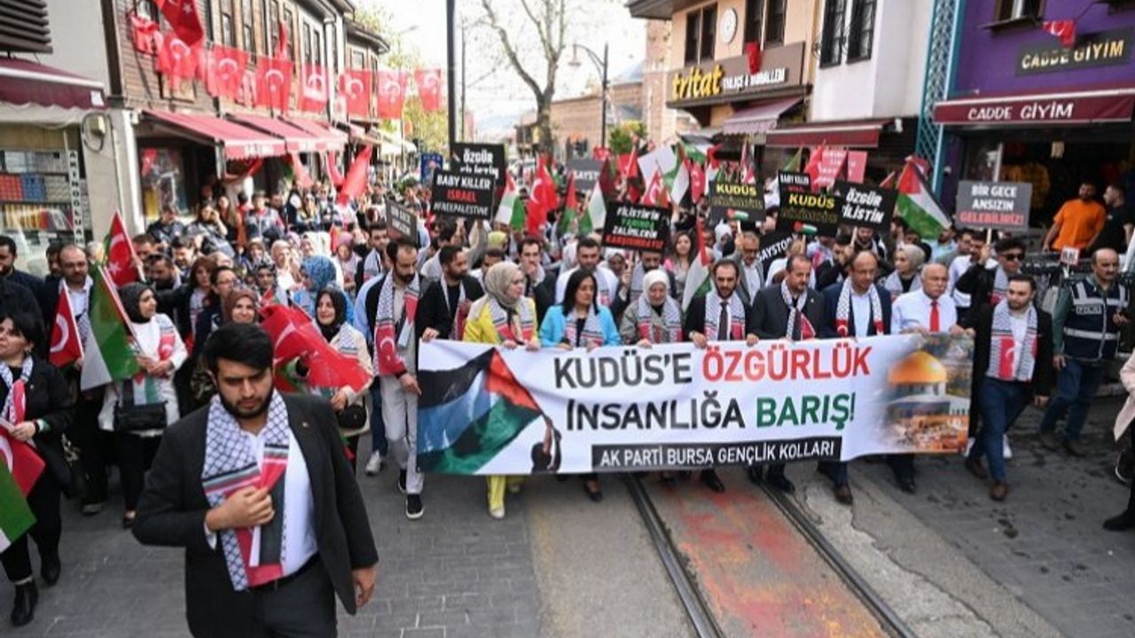 AK Gençlik Bursa'dan Filistin'e tam destek