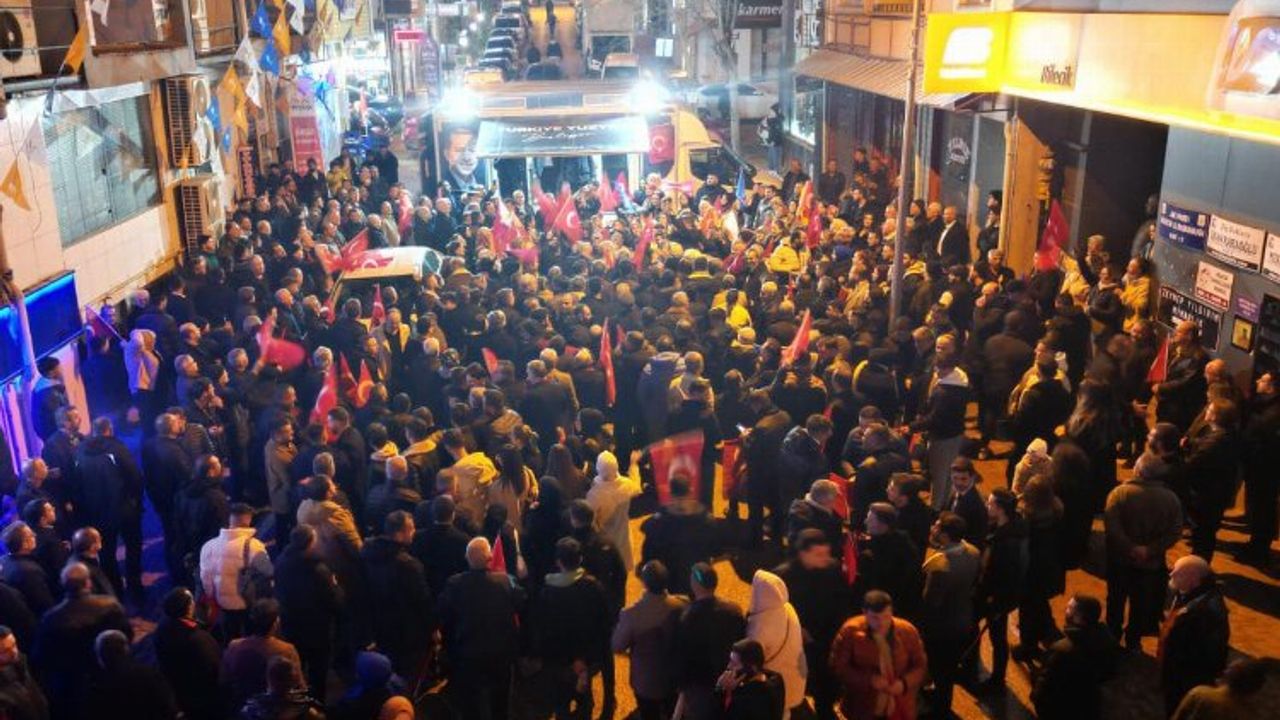 AK Parti'nin Bilecik adayı miting havasında karşılandı