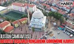 Gülistan Camii Avlusu 3 Boyutlu Taşlarla Rengarenk Görünüme Kavuştu