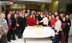 SDÜ Hastanesi Sekreterler Gününü kutladı