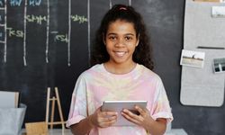 Eğitimde Teknoloji Kılavuzu: Ebeveynlere Pratik Öneriler