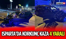Isparta'da Otomobil Bariyerlere Çarptı 4 Yaralı