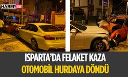 Isparta'da 2 Otomobil Kafa Kafaya Çarpıştı