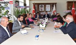 Eğirdir Belediye Başkanı Özer, Birim Müdürleri ile Toplandı