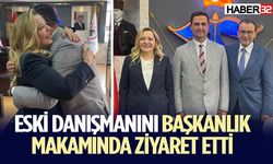 Eski danışmanını başkanlık makamında ziyaret etti