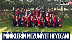 Minik Mezunlar Heyecan Dolu Törenle Diplomalarını Aldı