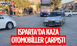 Otomobiller Çarpıştı Maddi Hasar Oluştu