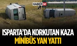 Yan Yatan Minibüs Tarlaya Savruldu