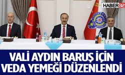 Vali Baruş İçin Veda Yemeği Düzenlendi