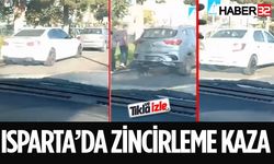 Isparta’da zincirleme kaza: 4 araç birbirine girdi