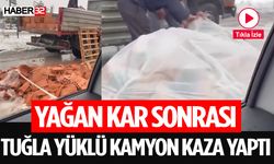 Isparta'da Yola Saçılan Tuğlaları Vatandaşlar Topladı