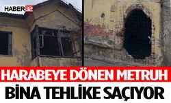 Isparta'da Metruh Bina Tehlike Saçıyor