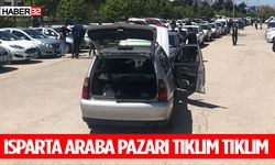 Isparta'da Araba Pazarı Tıklım Tıklım
