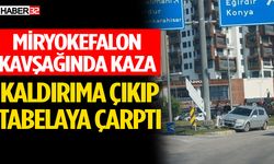 Isparta Miryokefalon Kavşağında Kaza