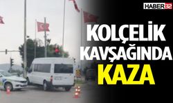Kolçelik Kavşağı'nda Kaza: Araç Refüje Çıktı