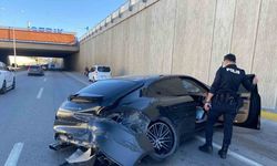 Alt geçit duvarına çarptı: 1 yaralı