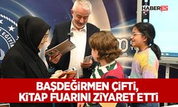 Başdeğirmen çifti, kitap fuarını ziyaret etti