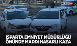 Isparta Emniyet Müdürlüğü Önünde Maddi Hasarlı Kaza