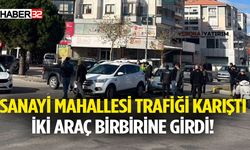 Sanayi Mahallesi Trafiği Karıştı İki Araç Birbirine Girdi!