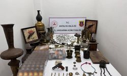 Antalya'da tarihi eser ve kaçak eşya operasyonu