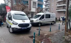 Kanlı Cinayet! Markete Giderken Sokak Ortasında Bıçaklanan Kadın Öldürüldü