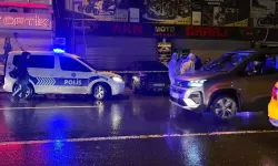 Kanlı Yangın İhbarı! Esenler'de İş Yerinde Çıkan Yangına Giden İtfaiye, Silahla Vurulmuş 2 Ceset Buldu: Biri Koltukta Oturur Vaziyette, Diğeri Yerde Tabancayla!