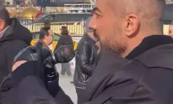 İstanbul’un Göbeğinde Şarkı Söyledi, Gerçeği Fark Edenler Bir Anda Durdu
