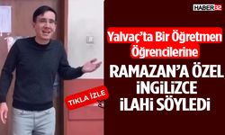 Öğrencilerine Ramazan’a Özel İngilizce İlahi Söyledi
