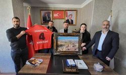 Klavyelere hapsolanlara saha cevabı: Ruken Kilerci Ağrı’nın her sokağında gönül köprüleri kuruyor