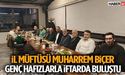 Isparta İl Müftüsü Muharrem Biçer, Genç Hafızlarla İftarda Buluştu