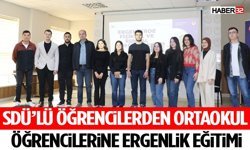 SDÜ’lü Öğrencilerden Ortaokul Öğrencilerine Ergenlik Eğitimi