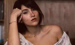 İranlı şarkıcı Parastoo Ahmadi'ye neden 74 kırbaç cezası verildi?