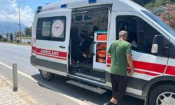 Alanya'da motosiklet kazasında sürücü ve yolcu yaralandı