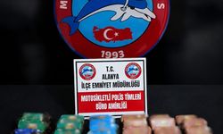 Alanya'da motosiklette 4 kilo esrar ele geçirildi