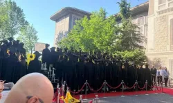 İstanbul Erkek Lisesi Mezuniyet Töreninde Şok Protesto! Tören İptal Edildi